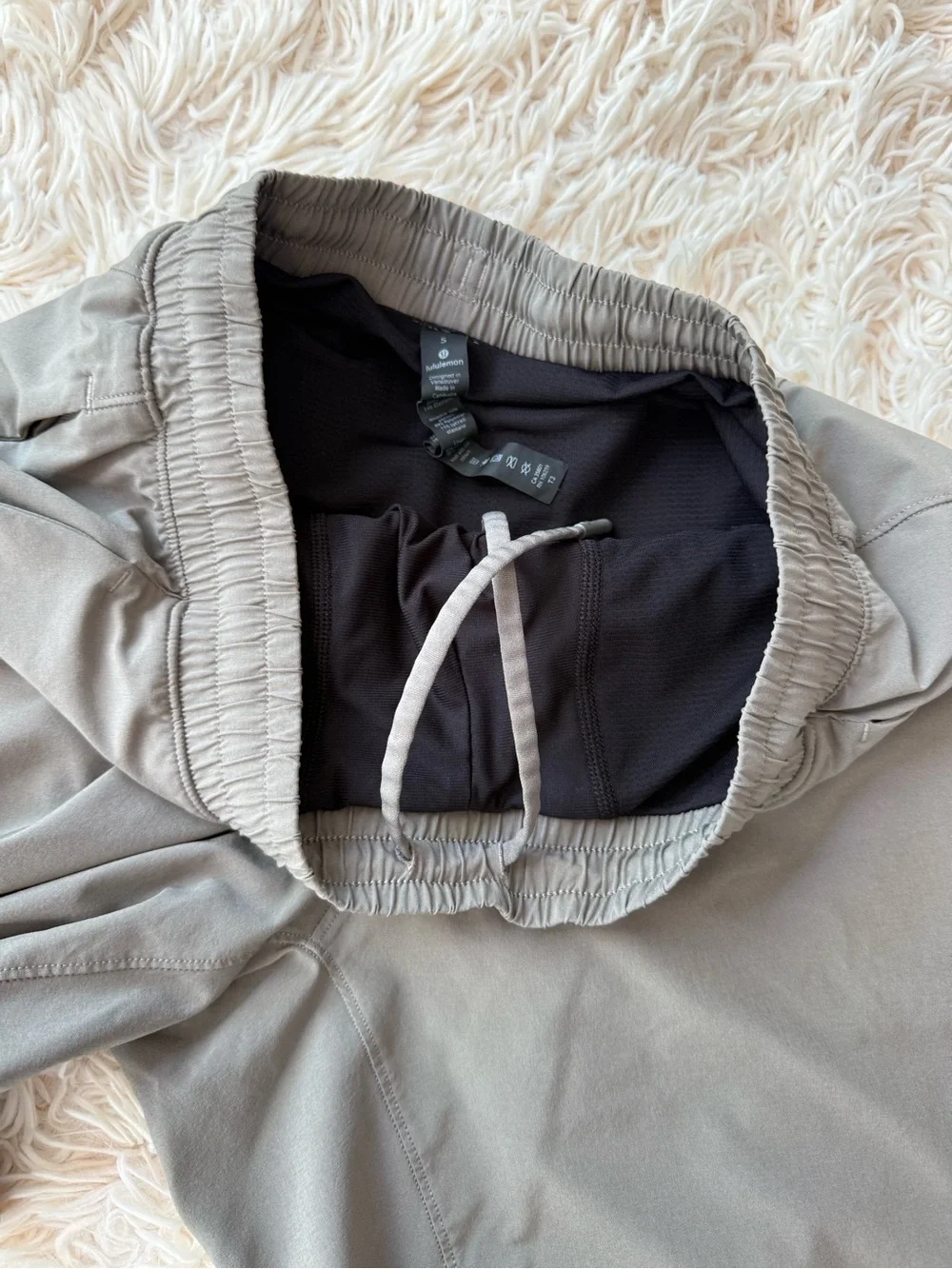 Lululemon Pace Breaker Linerless Short 7” Gray Grey Athletic Shorts S